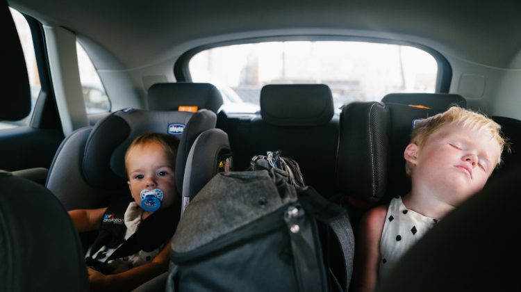 Viajar con niños - juegos para el coche