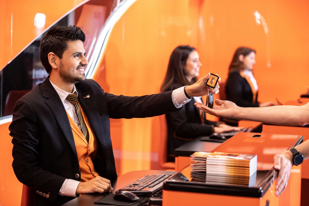 Sixt activa todos los empleados en situación de ERTE